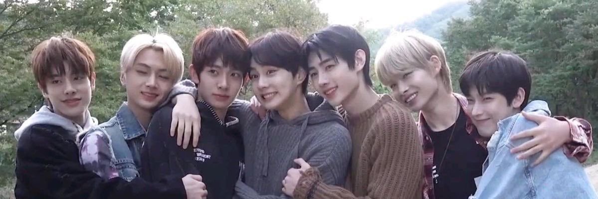 mia. 🍓's banner