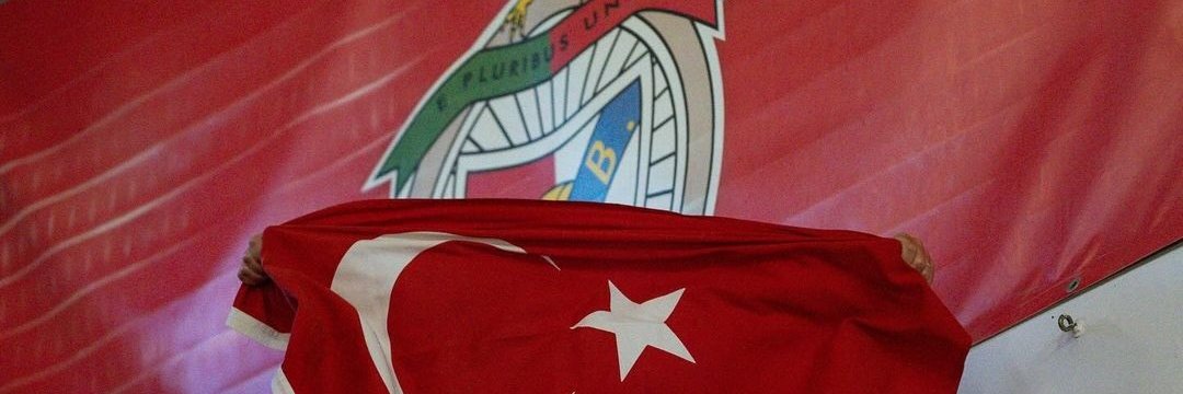 Denis Emek Manis's banner