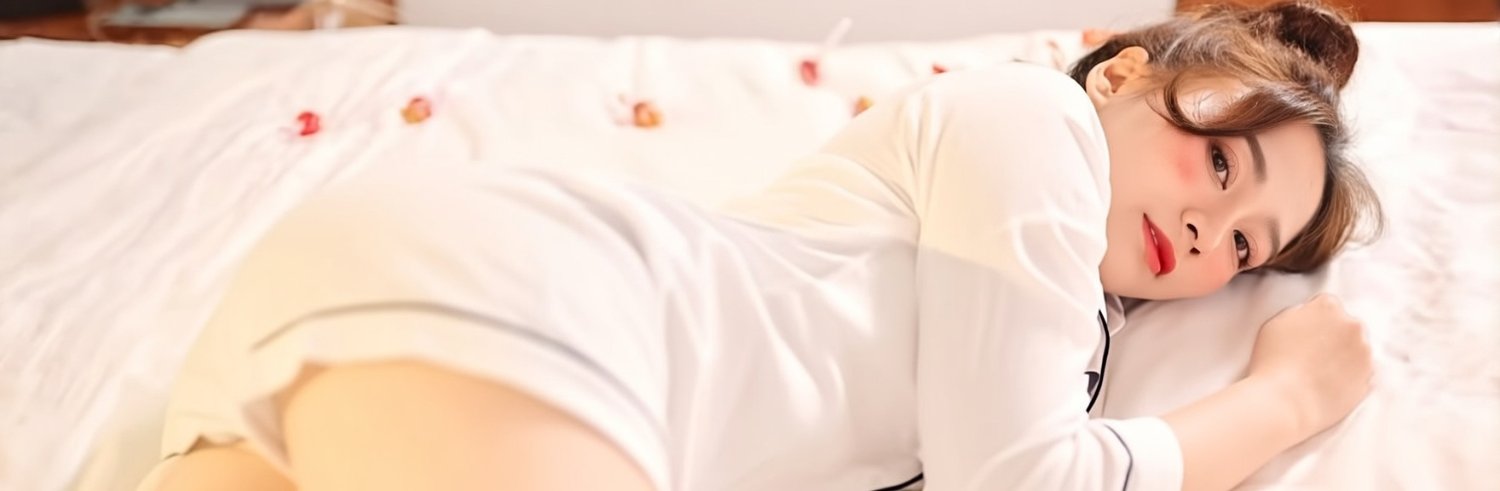 Mỹ Linh's banner