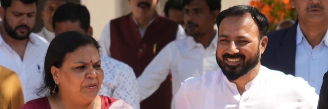 Weeky khan's banner