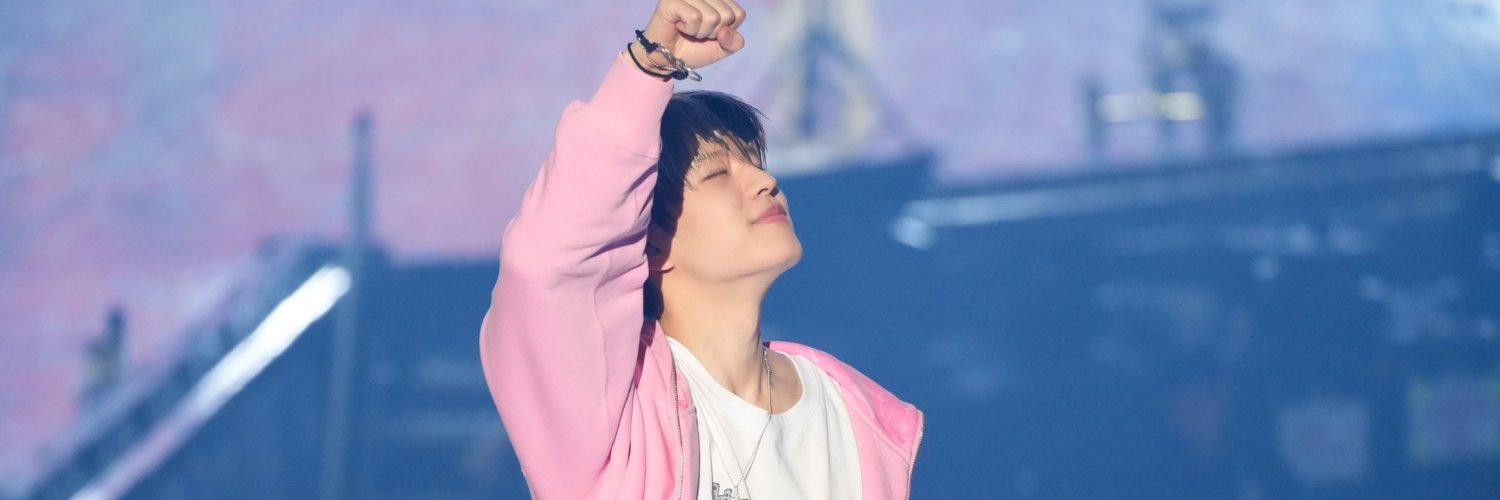 vic🌙 aus 📌's banner