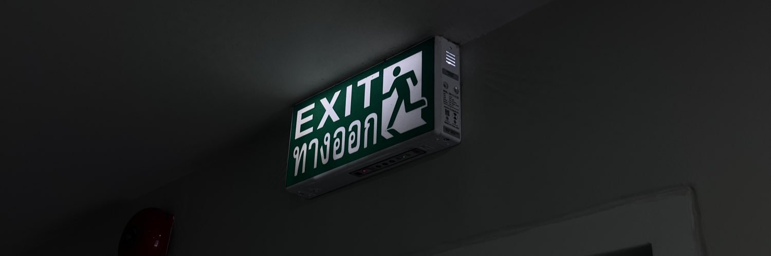 ทะเลไม่ใช่ตาเหล่'s banner
