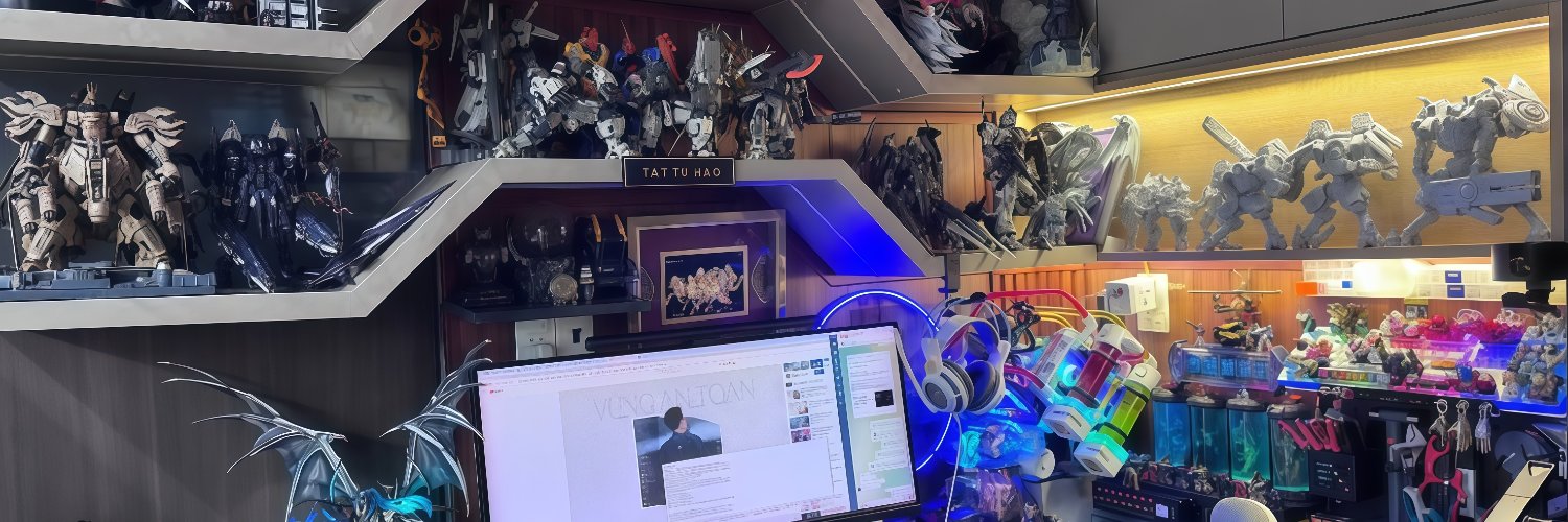 GuruVerseX's banner