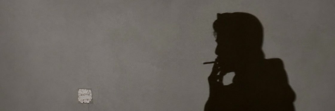 مخرج طوارئ's banner
