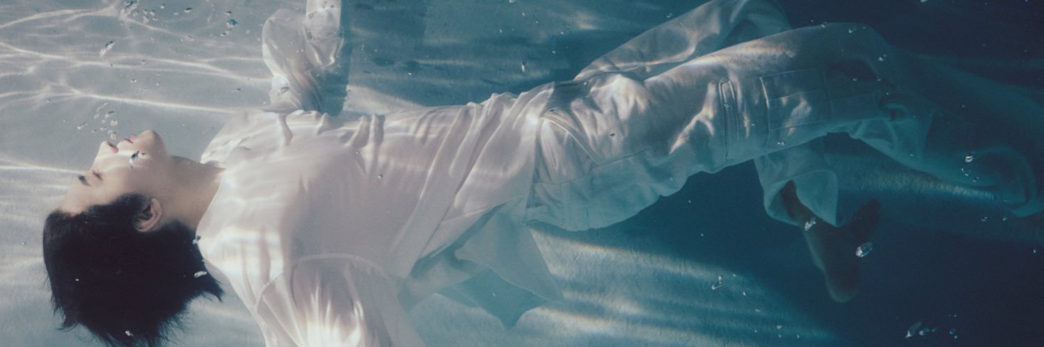 𝘍𝘦𝘭𝘪𝘤𝘪𝘵𝘺.'s banner