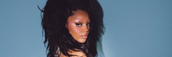 ★'s banner