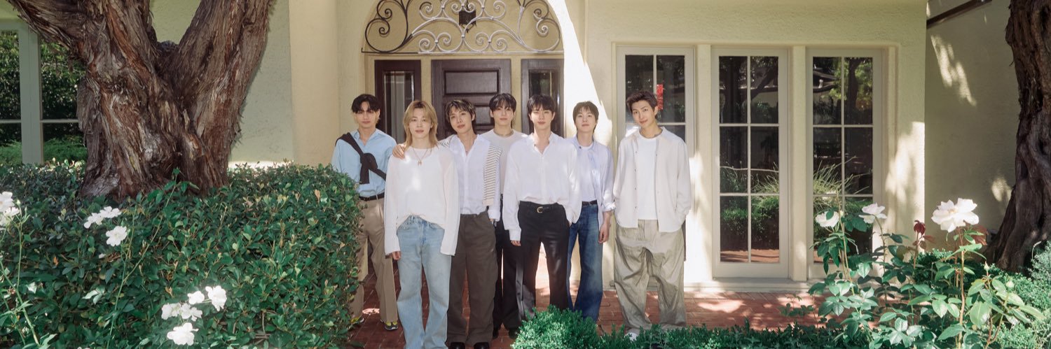 anna 𝜗𝜚 VAI VER O BTS's banner