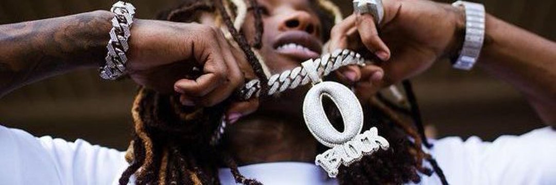 V.roy Daily🕊️🐍's banner