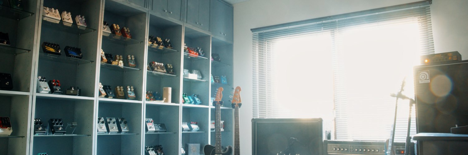 iola tokyo | エフェクター専門店's banner