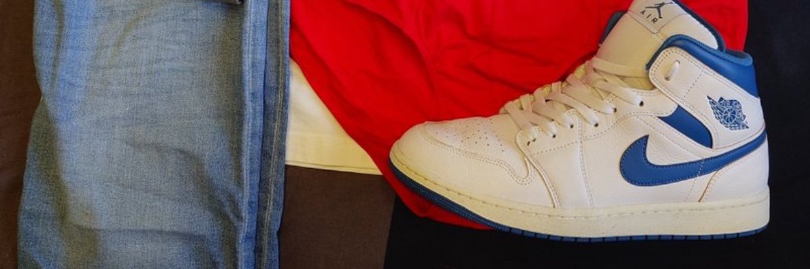 肖桦鲜_Sneakers&Gays's banner