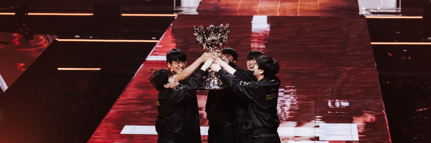 케케‎૮•̀ ‸•́.ა's banner