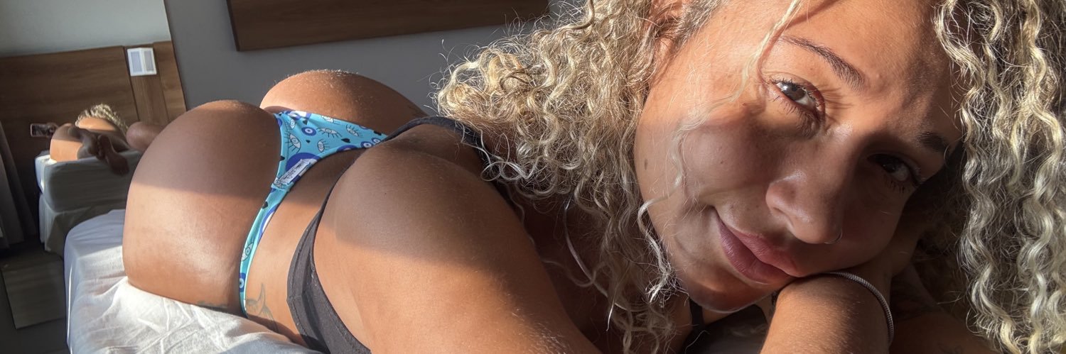 Bruninha (A Surfista)'s banner