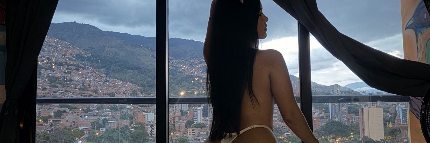 Camila Henao's banner