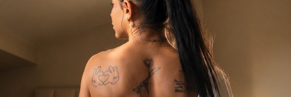 Ayşe's banner