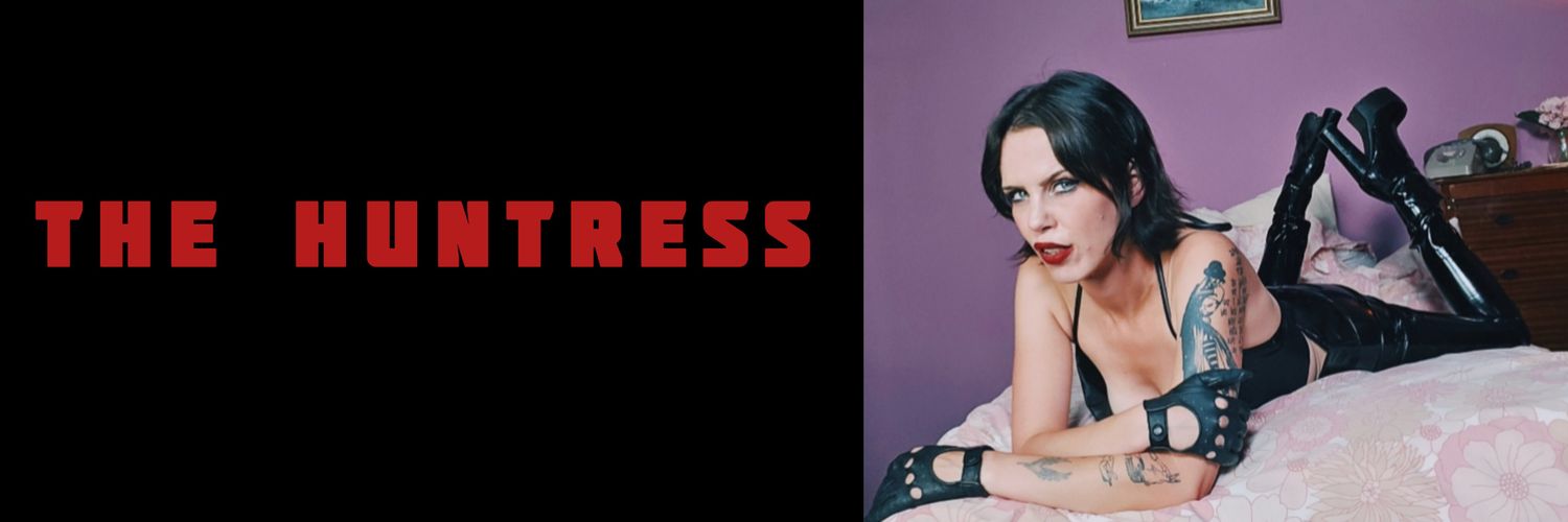 The Huntress's banner