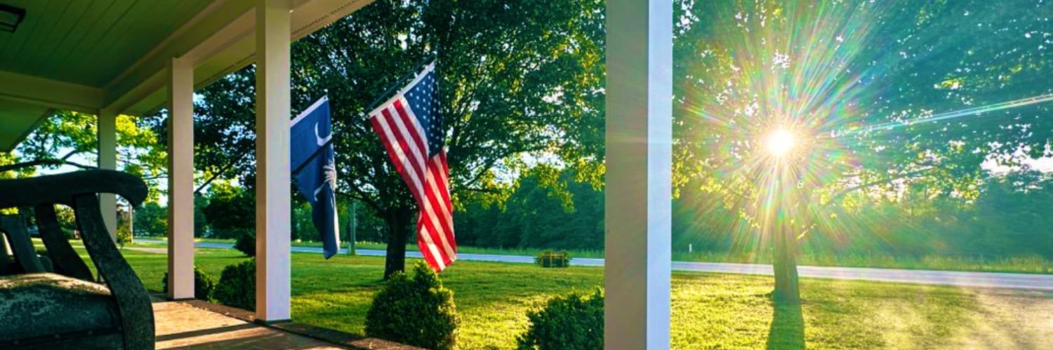 Benny🇺🇸's banner