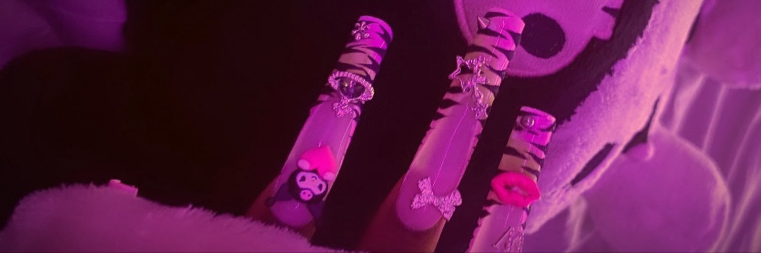 ♱'s banner