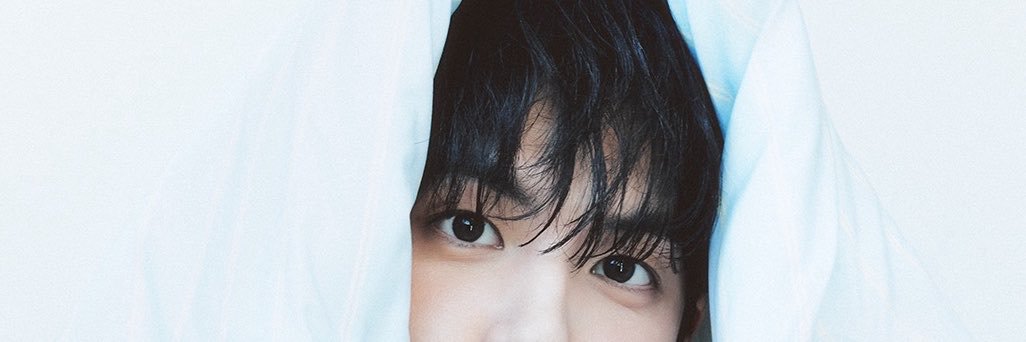 9's banner