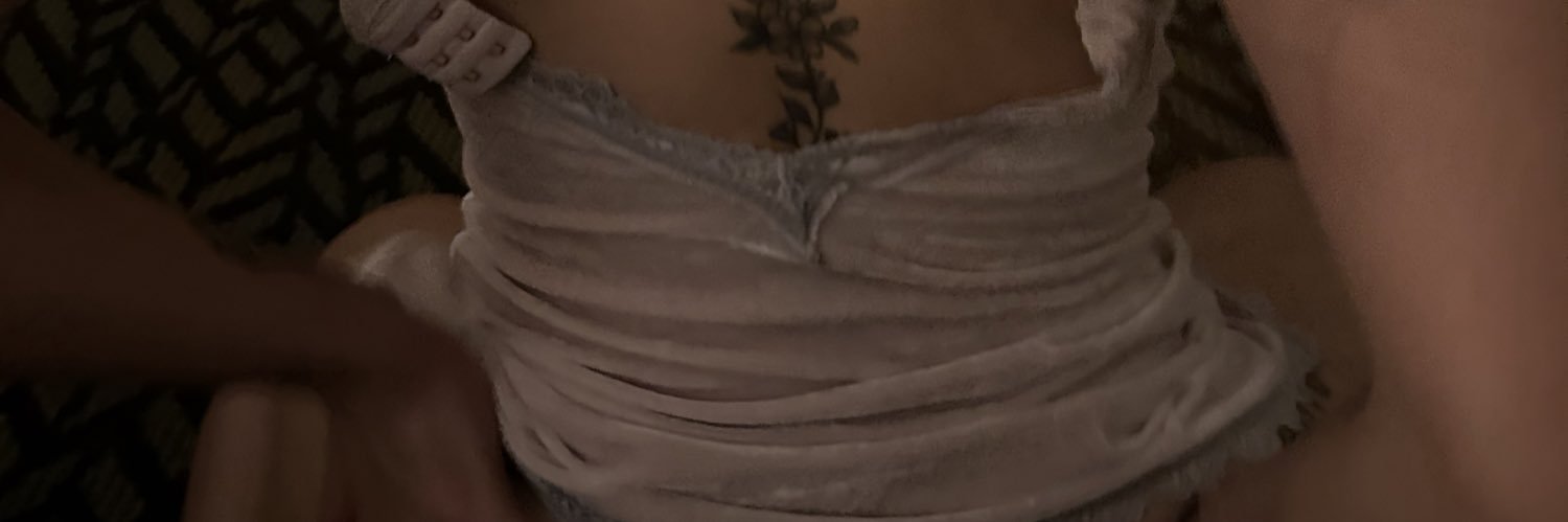ThickyVicky💰's banner