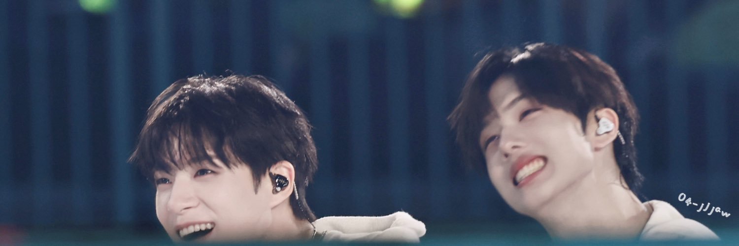VANI💫's banner
