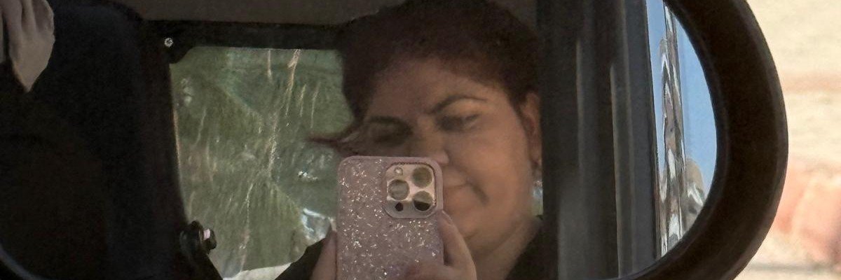 :) GÜLDEREN ;)'s banner