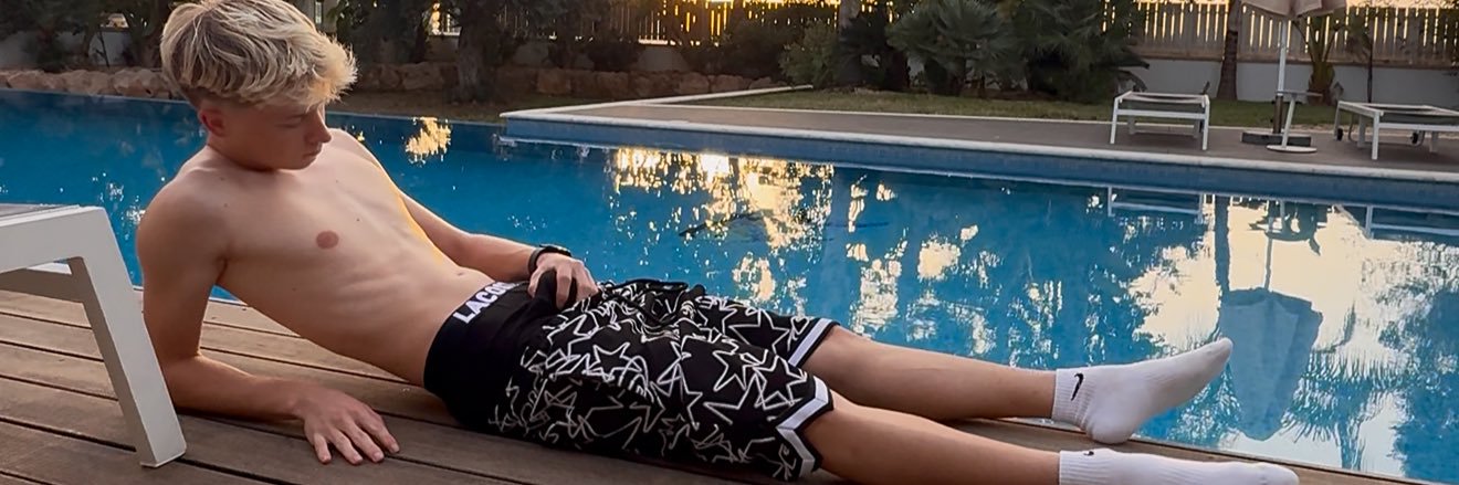 BlondieBooy's banner
