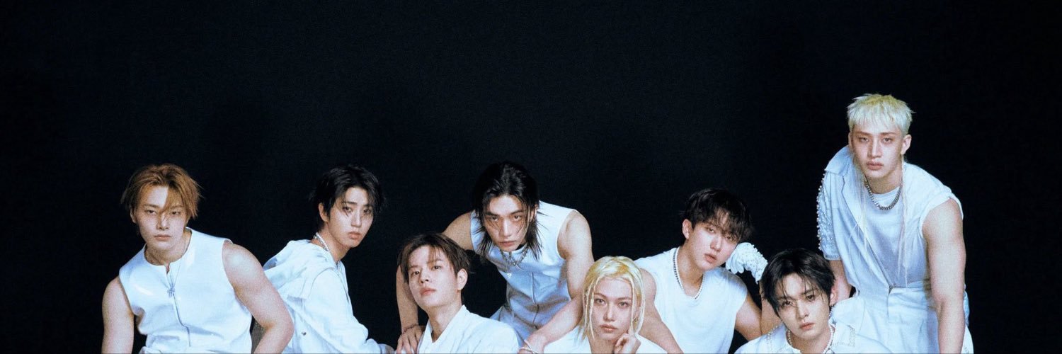 xoxo.exe🎱skz's banner