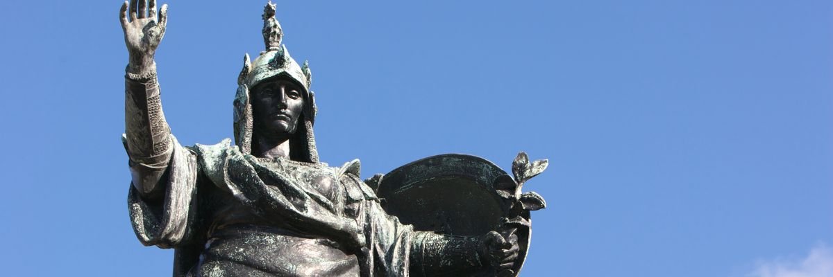 Mytho Britannia's banner