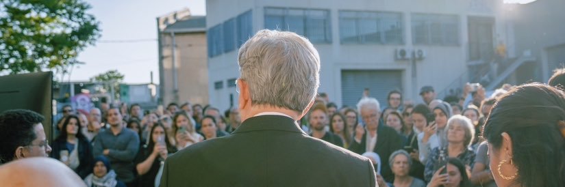 #AvecMélenchon's banner