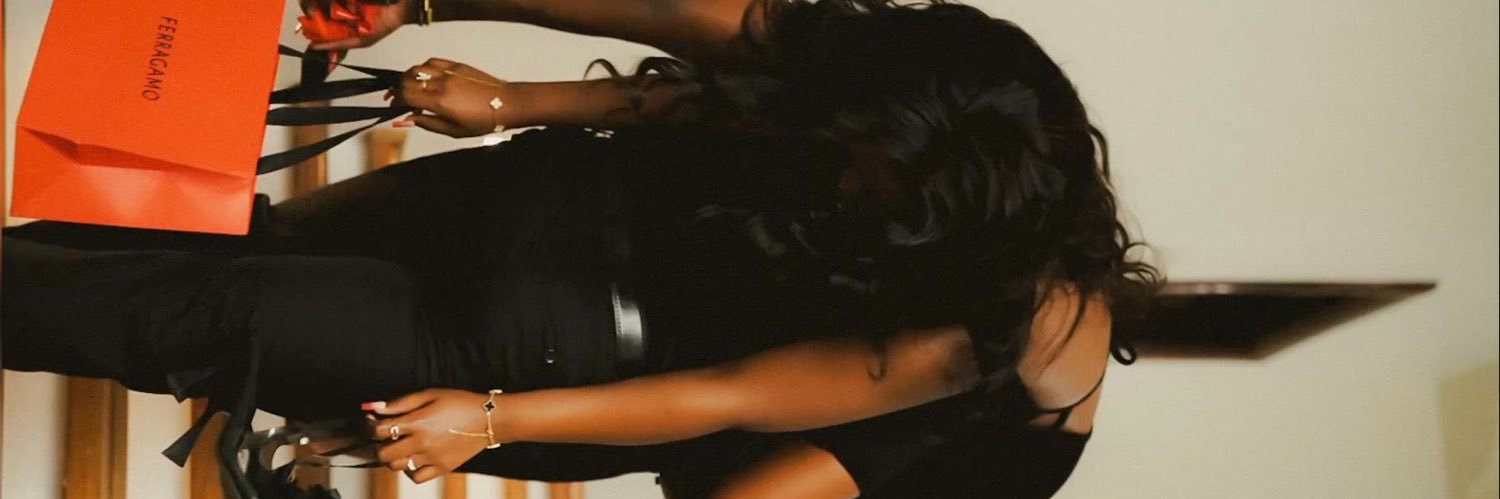 Emy🎀's banner