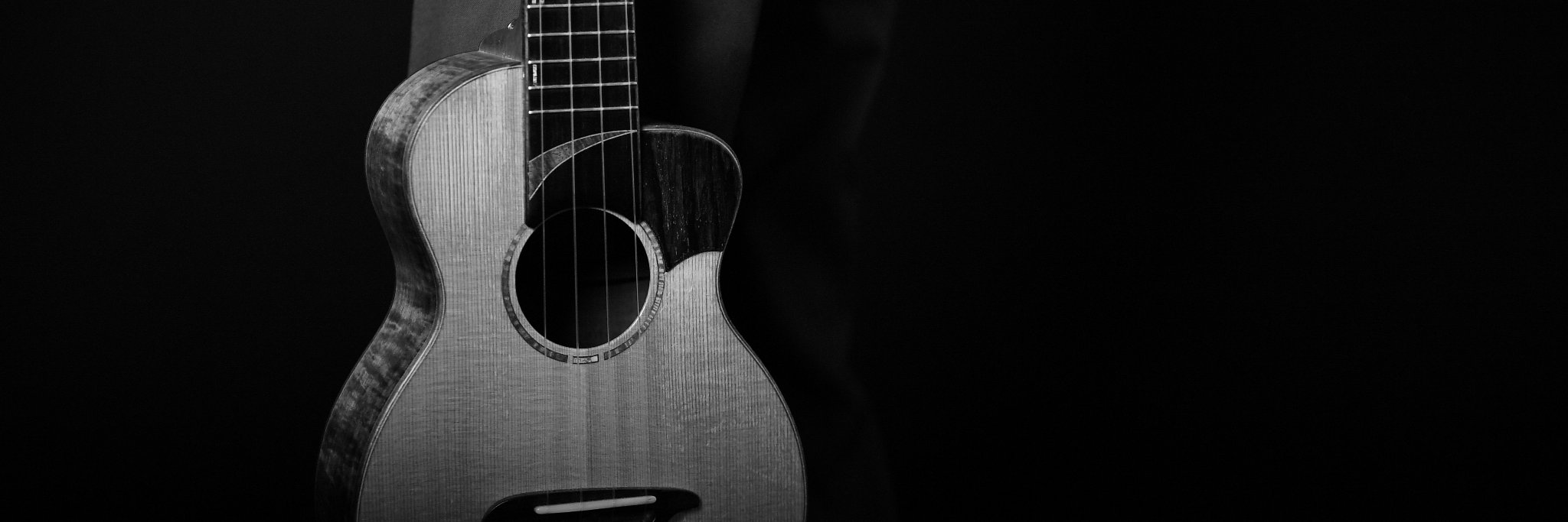 Yuki Niino（新納悠記）'s banner
