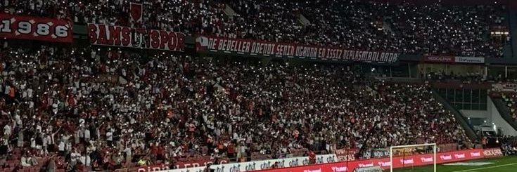 Laces's banner