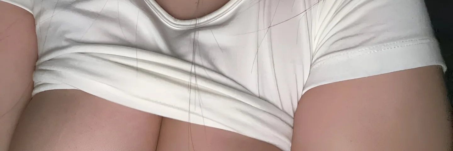 Bé Bông's banner
