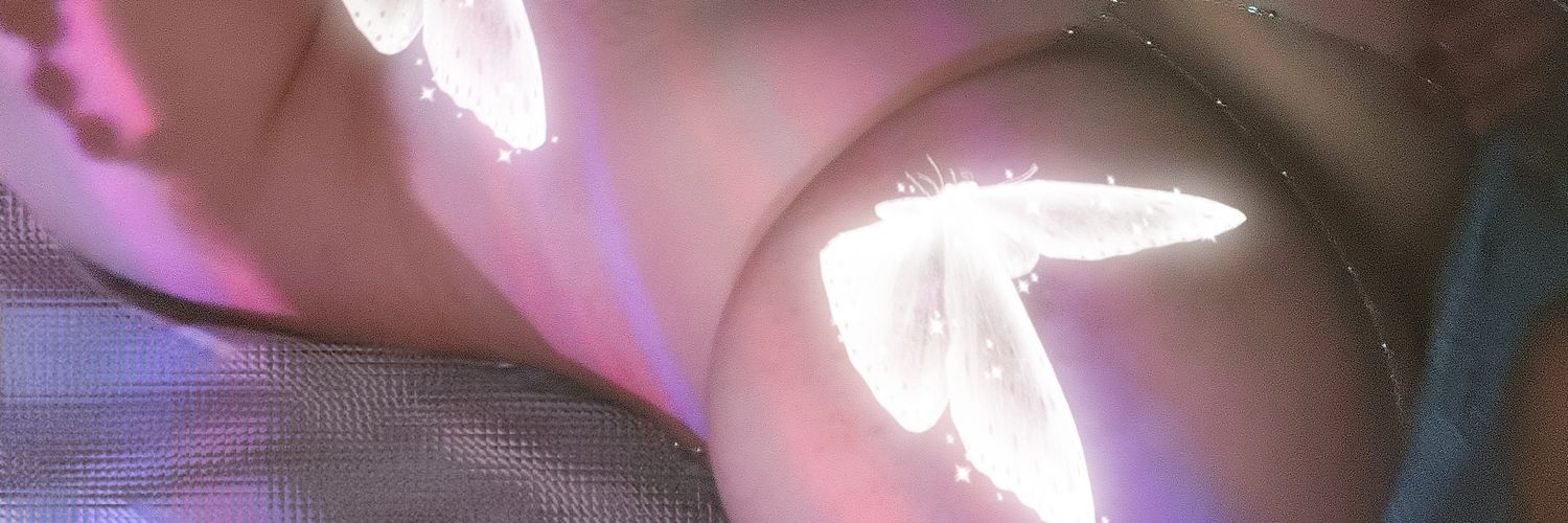 猫猫不是奶油泡芙~'s banner