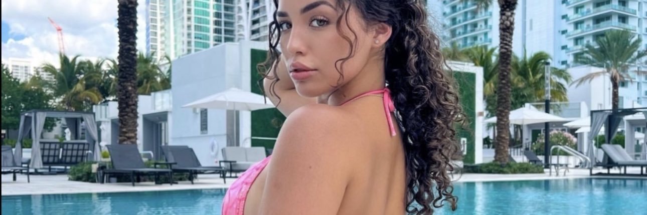 Thalia Matos's banner
