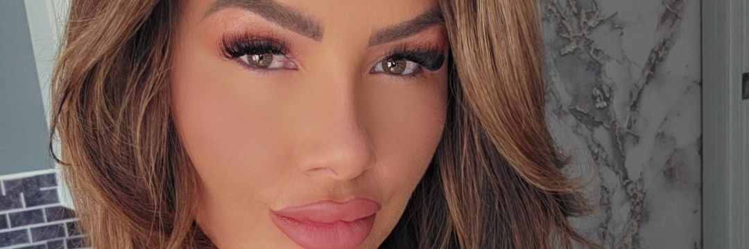 Dee maxine's banner