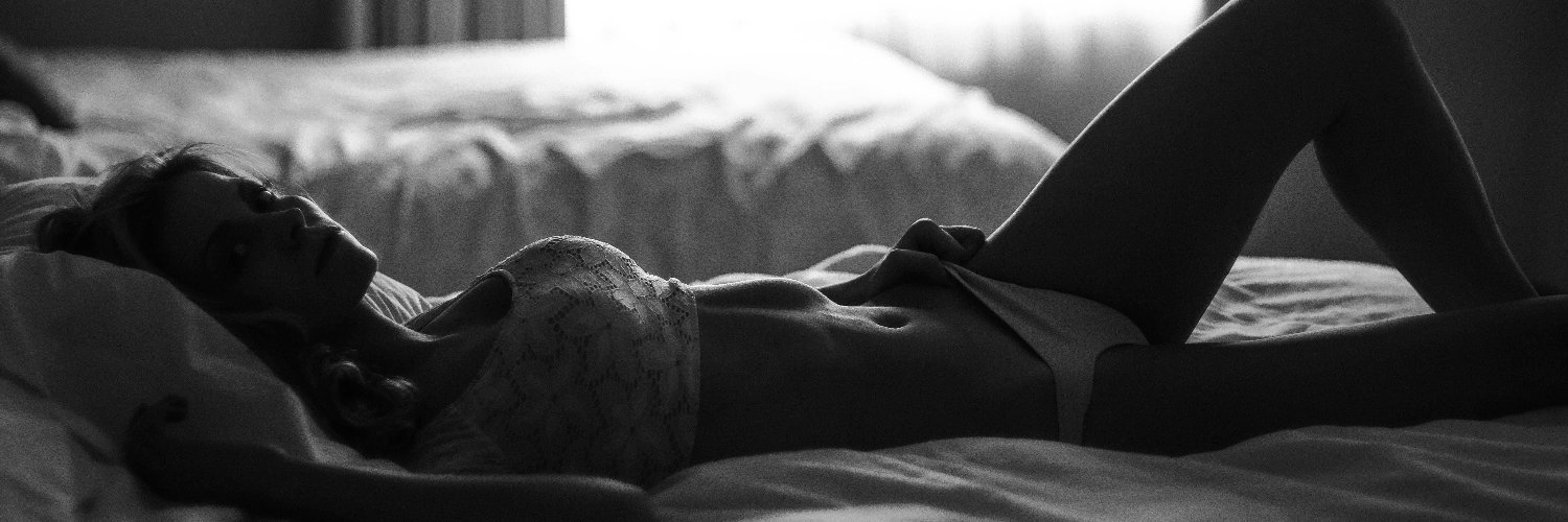 DailyDoseOfBabes's banner