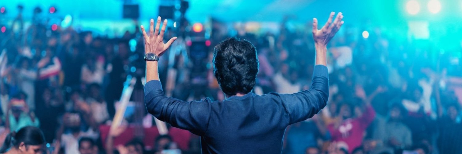 சக்கரவர்த்தி's banner