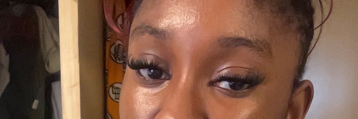 Adetoro🤍's banner