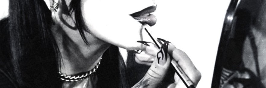 yazinha 🗡️'s banner