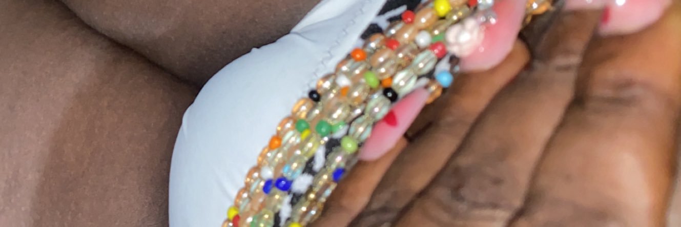 Queenmideh💐🌺's banner