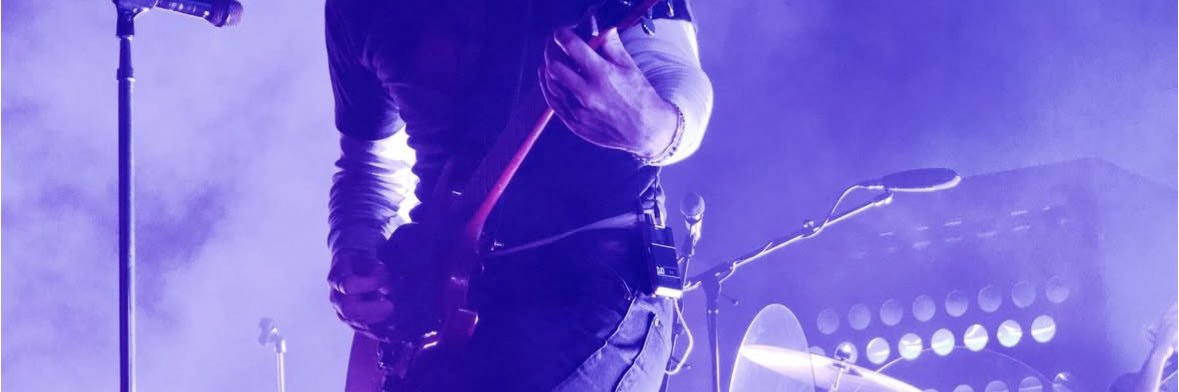 M 📸's banner