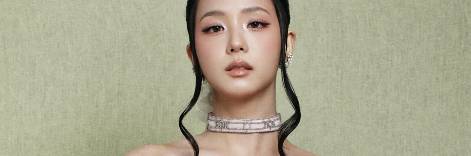 About Jisoo's banner