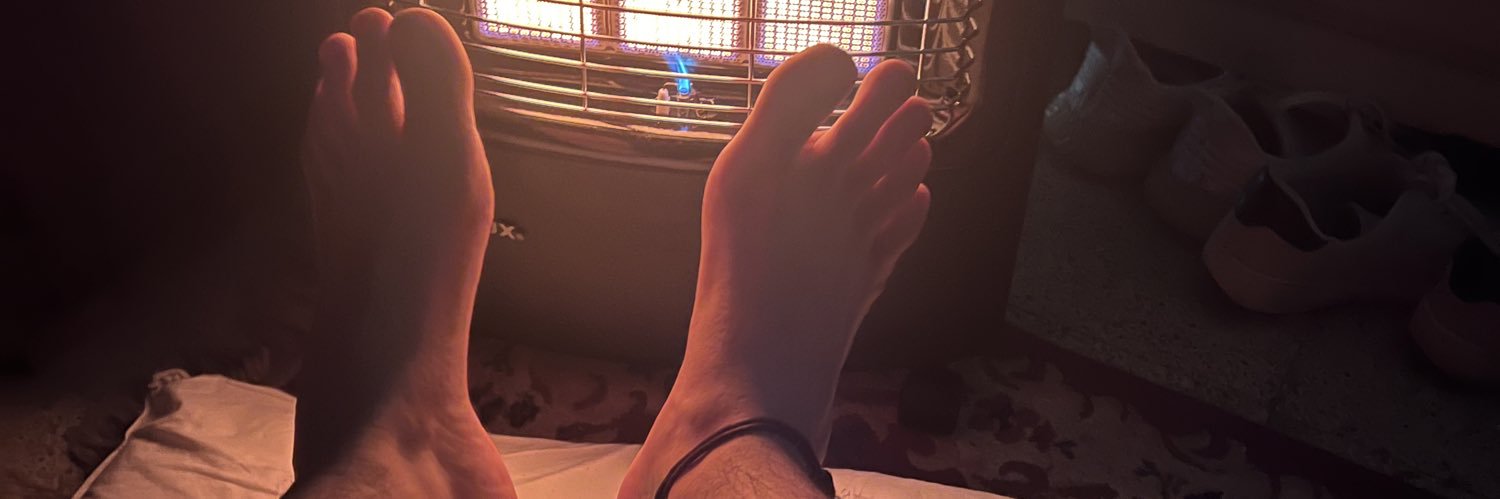 Bed man 🖕🏻🤟🏻's banner