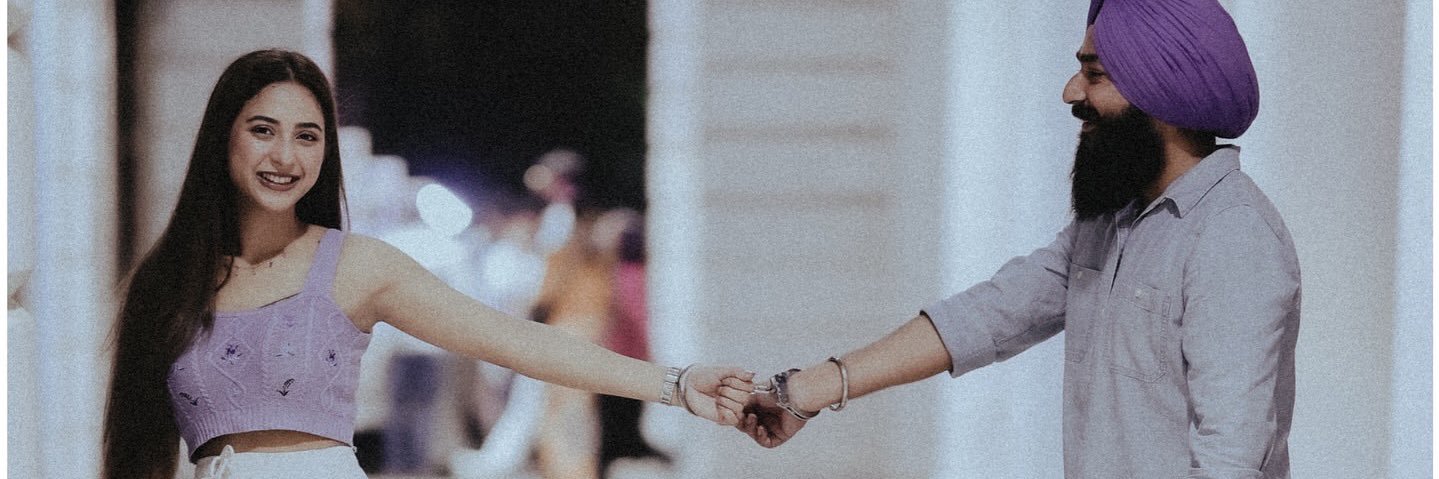 Preet 🍂's banner