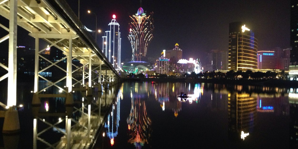 小倉孝's banner
