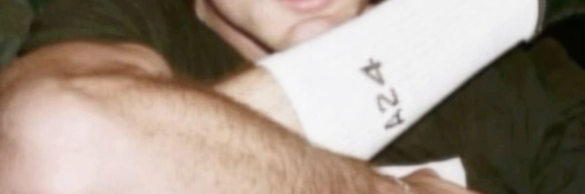 ethan 𝜗𝜚's banner
