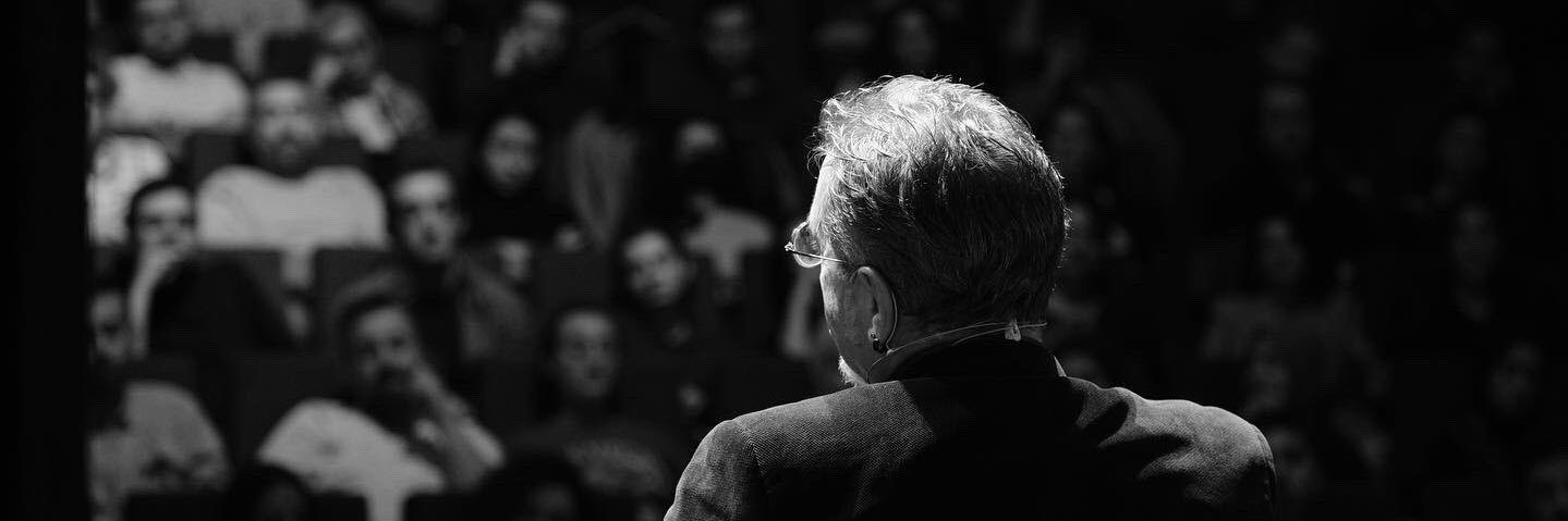 dücane cündioğlu's banner