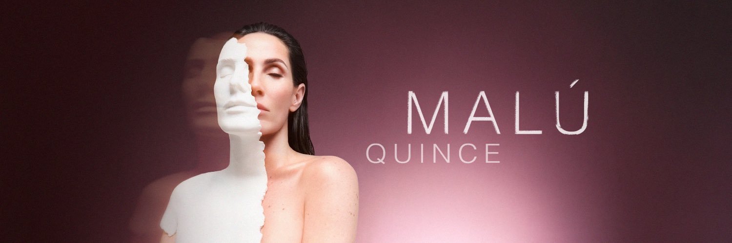 Malú's banner