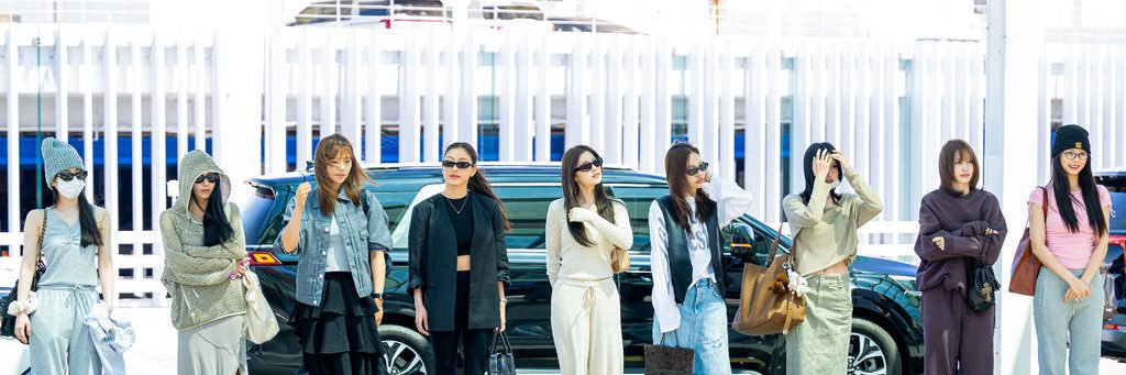Tzuholic⁹ // SATZU y UJB era's banner